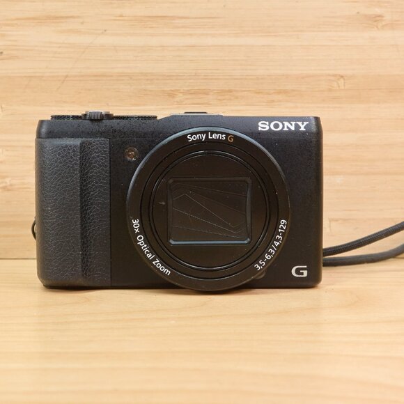 Sony DSC-HX60V 20.4 MP Digital Camera, Full HD Video, with 30x Optical Zoom - Picture 2 of 8